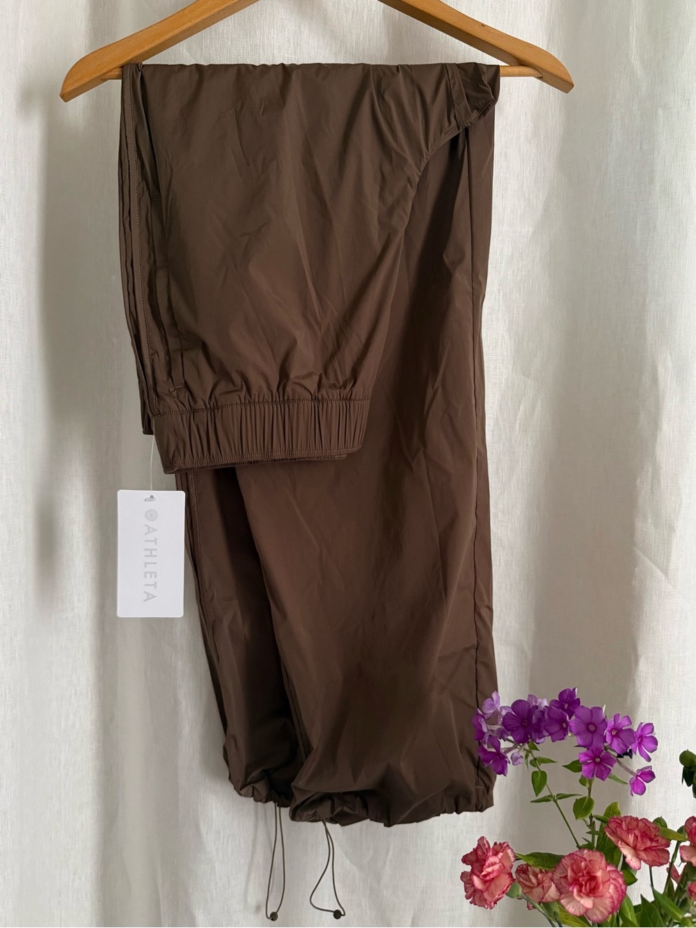 NWT Athleta Rise Pant M Bronze Brown Cinch Hem Utility Gorpcore Cargo Jogger